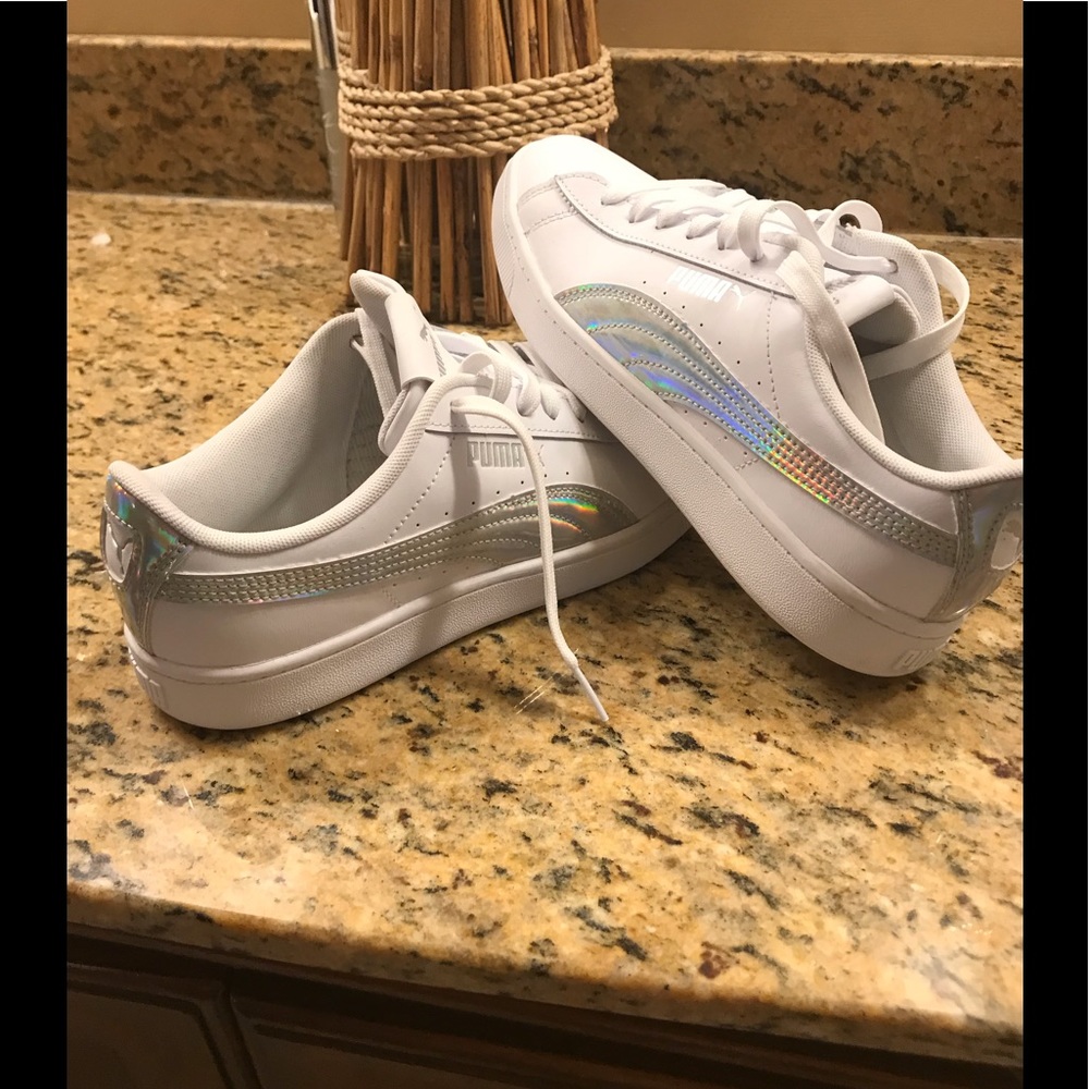 Puma Sneakers